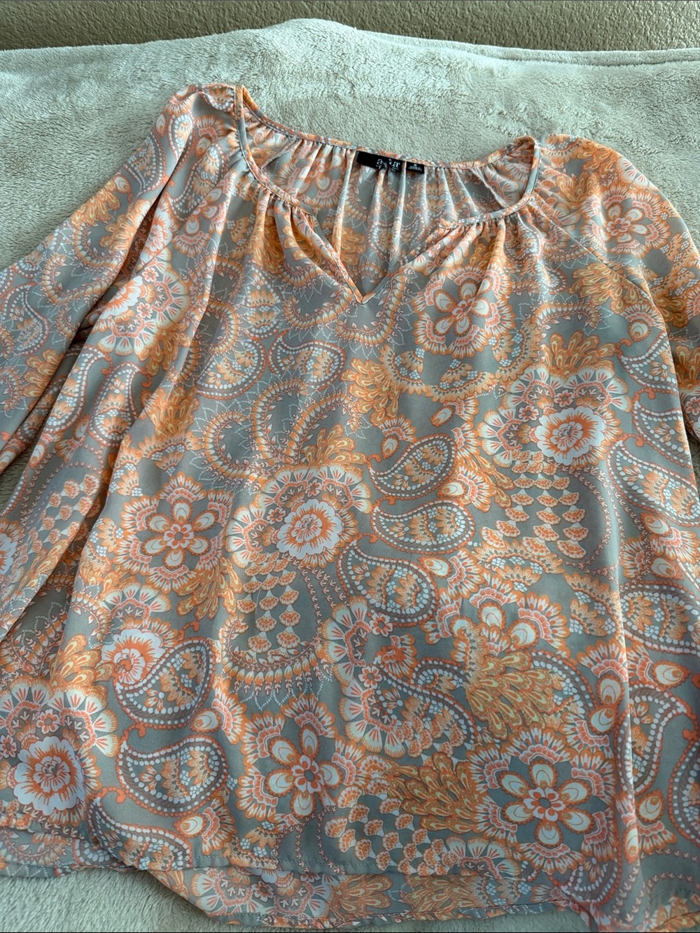 a.n.a Peach & Gray Paisley Floral Peasant Blouse